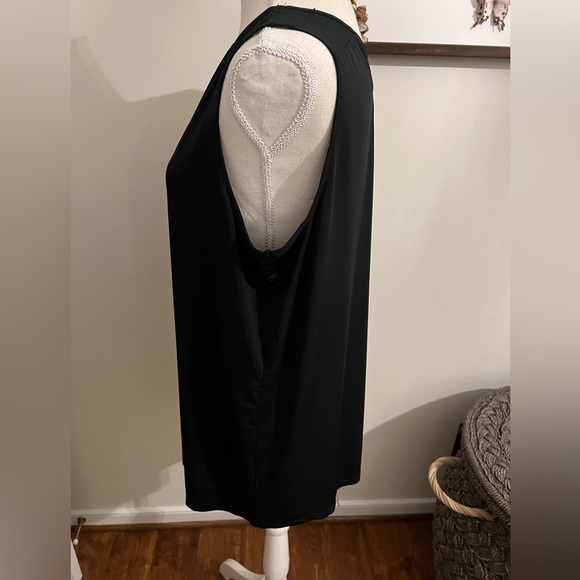 Like New Soft Surroundings Black V Neck Tank Top. Sz Large. Worn only once. - Picture 3 of 8